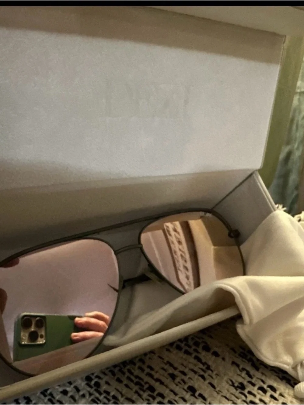 DEZI Aviator Sunglasses - Rose Mirrored Lenses